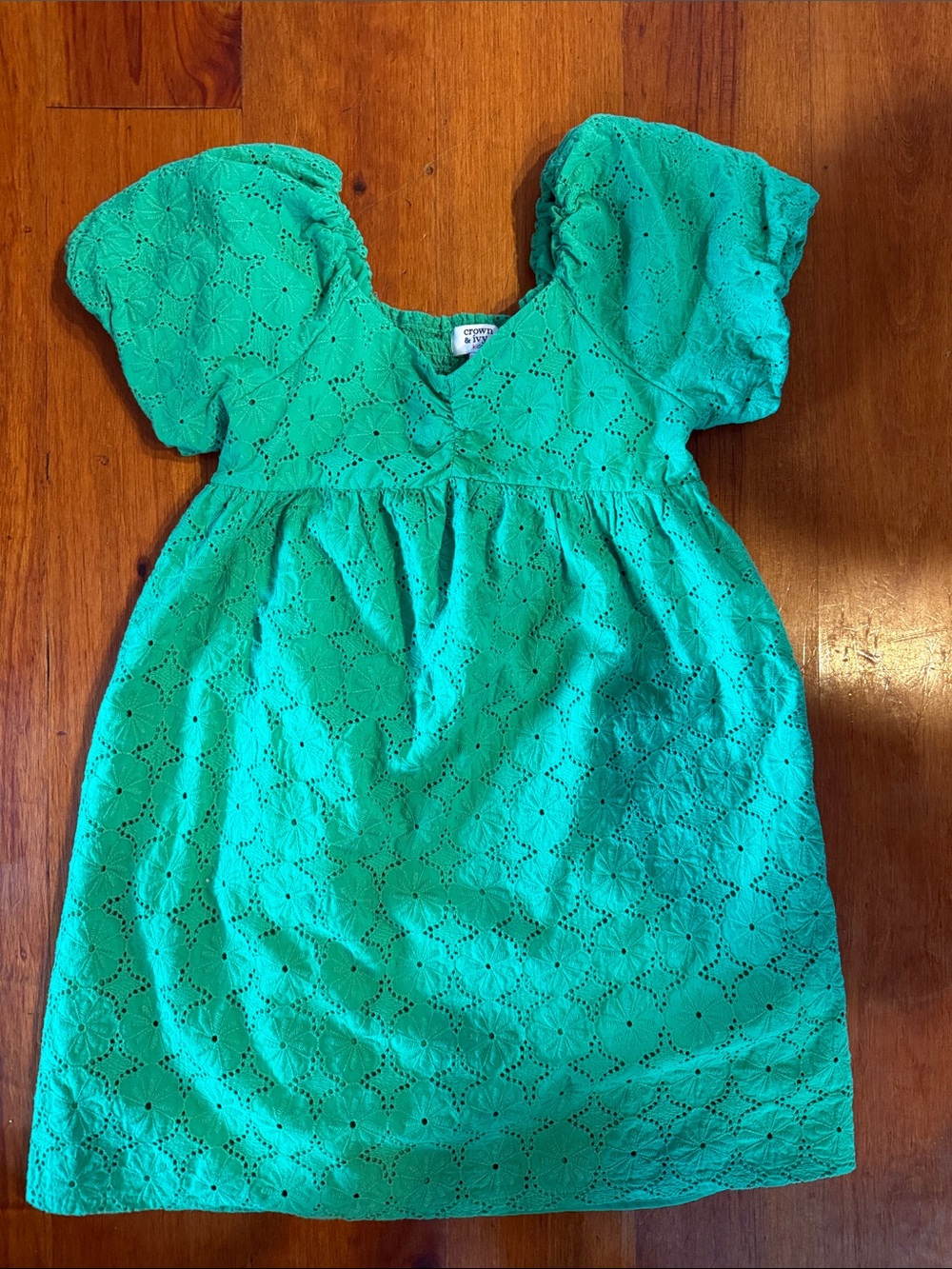 crown & ivy Green Eyelet Puff-Sleeve Dress